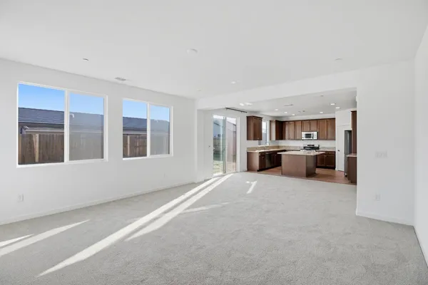 $574,999 | 1860 Trinity Court, Los Banos, CA 93635