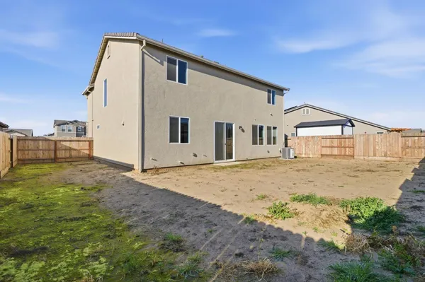 $574,999 | 1860 Trinity Court, Los Banos, CA 93635