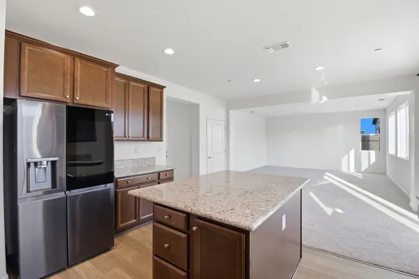 $574,999 | 1860 Trinity Court, Los Banos, CA 93635