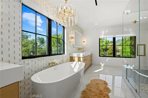 $5,300,000 | 20630 Kingsboro Way, Woodland Hills, CA 91364