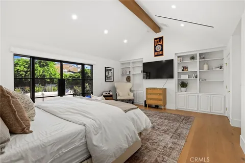 $5,300,000 | 20630 Kingsboro Way, Woodland Hills, CA 91364
