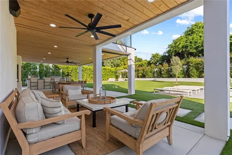 $5,300,000 | 20630 Kingsboro Way, Woodland Hills, CA 91364