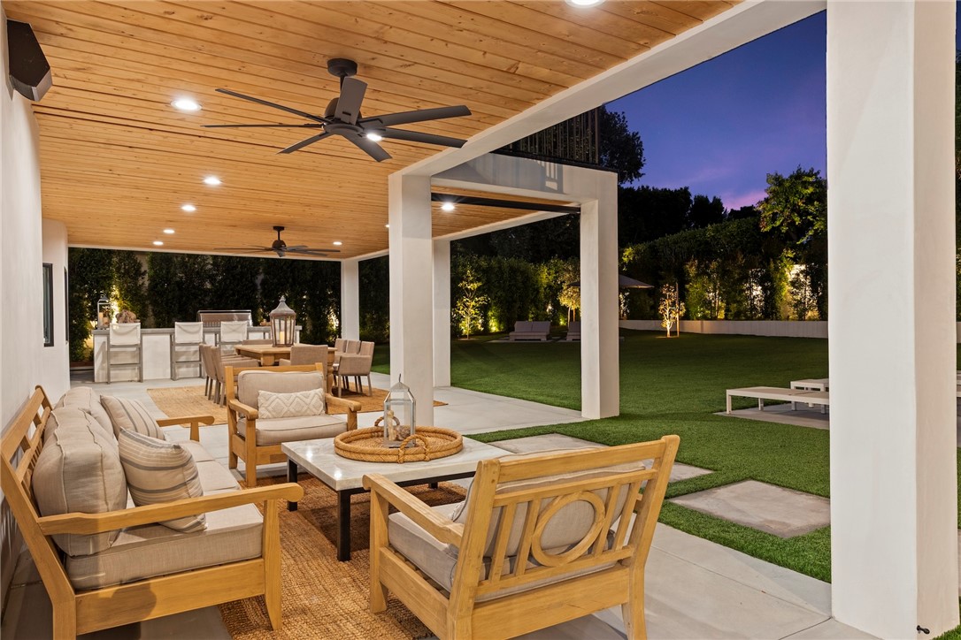 20630 Kingsboro Way Woodland Hills, CA 91364 - Photo 36 of 44 a outdoor space with the view of a patio