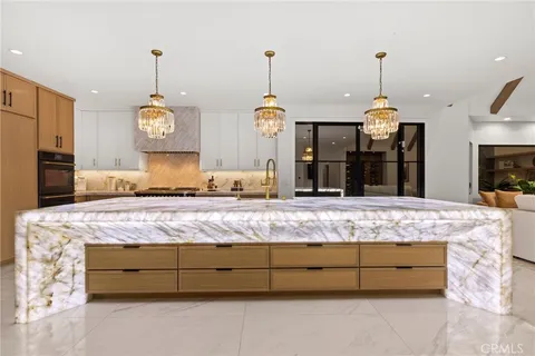 $5,300,000 | 20630 Kingsboro Way, Woodland Hills, CA 91364