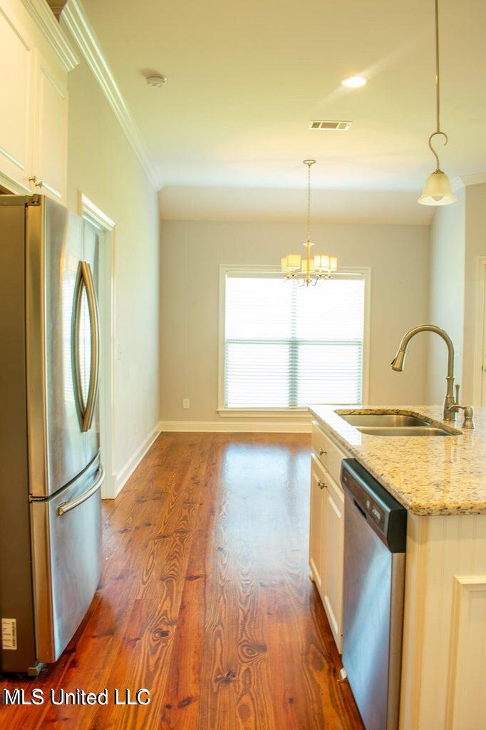 216 Buttonwood Lane Canton, MS 39046 - Photo 8 of 21 20240607200639340678000000-o
