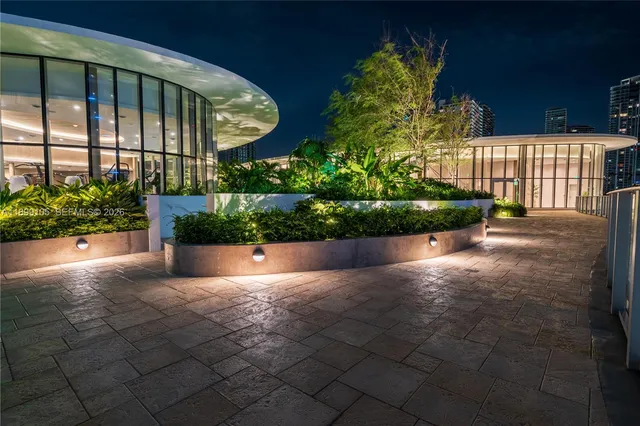 $3,750,000 | 700 Northeast 24th Street, Unit 5401, Miami, FL 33137