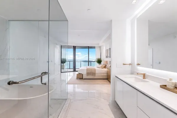 $3,250,000 | 700 Northeast 24th Street, Unit 5401, Miami, FL 33137