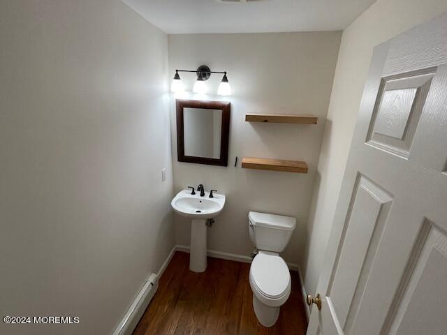 220 Folsom Drive Brick, NJ 08724 - Photo 17 of 51 a bathroom with a toilet and a sink