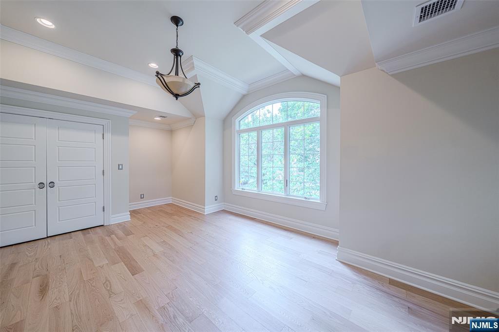 186 Hickory Lane Closter, NJ 07624 - Photo 30 of 49