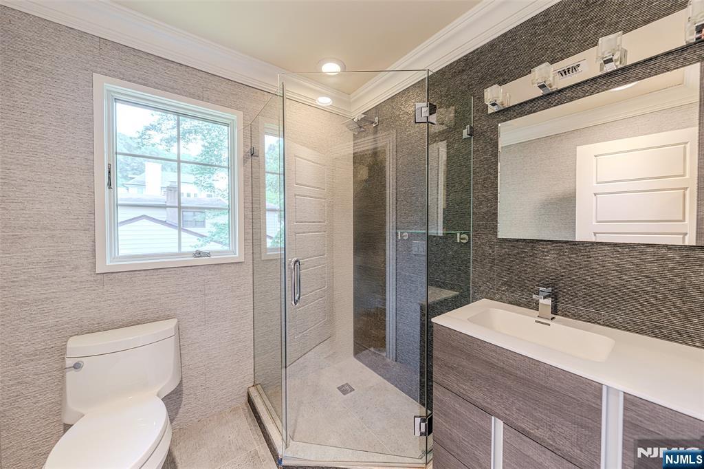 186 Hickory Lane Closter, NJ 07624 - Photo 31 of 49