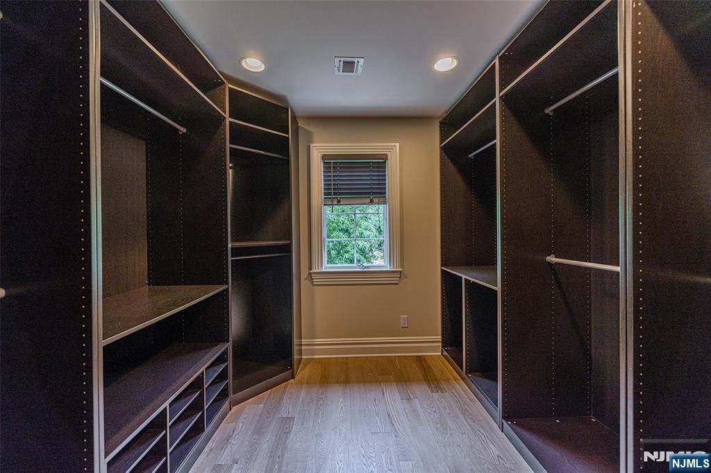 186 Hickory Lane Closter, NJ 07624 - Photo 35 of 49