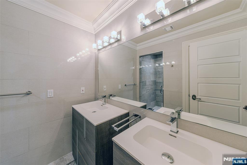 186 Hickory Lane Closter, NJ 07624 - Photo 40 of 49