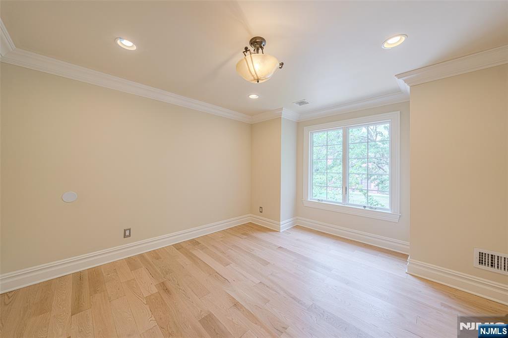 186 Hickory Lane Closter, NJ 07624 - Photo 41 of 49