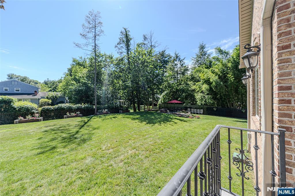 186 Hickory Lane Closter, NJ 07624 - Photo 45 of 49