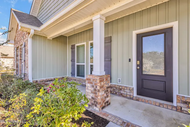 $379,900 | 10620 Chapelwood Drive, Gulfport, MS 39503