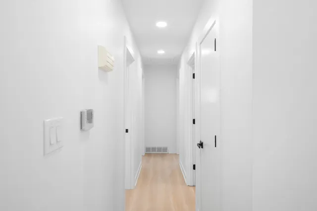 $354,900 | 1734 Rosedale Court, Aurora, IL 60506