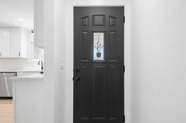 $354,900 | 1734 Rosedale Court, Aurora, IL 60506