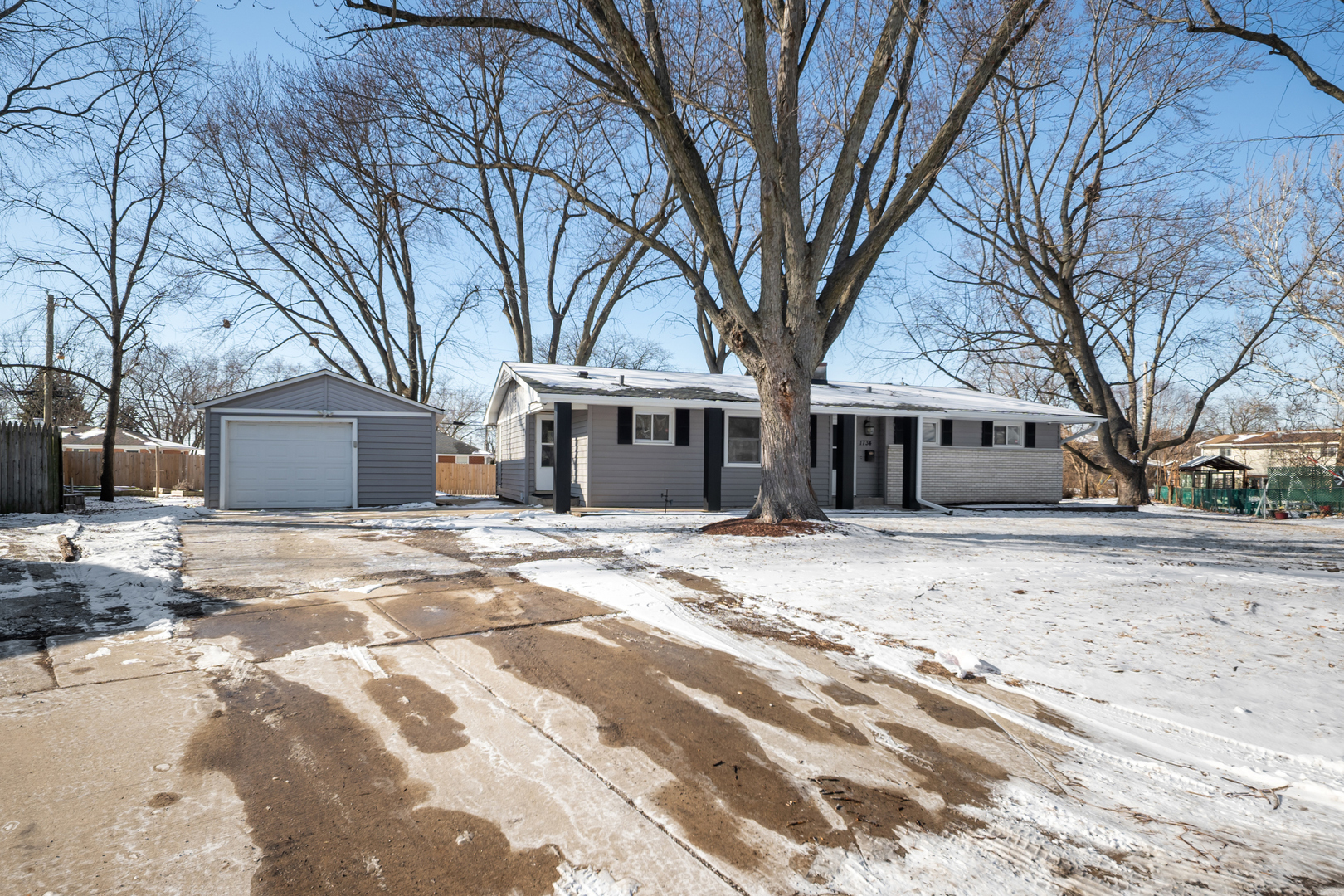 1734 Rosedale Court Aurora, IL 60506 - Photo 27 of 35