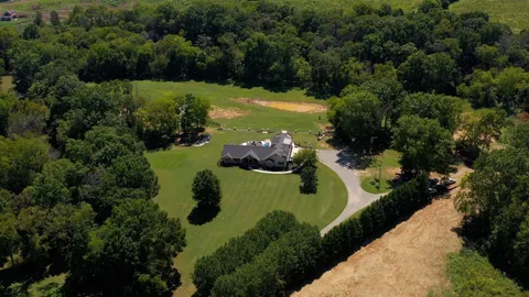 $2,749,900 | 2622 Poplar Knoll Drive, Columbia, TN 38401