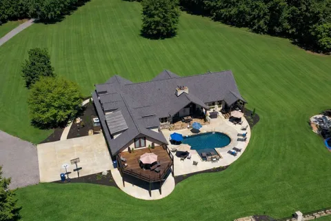 $2,749,900 | 2622 Poplar Knoll Drive, Columbia, TN 38401