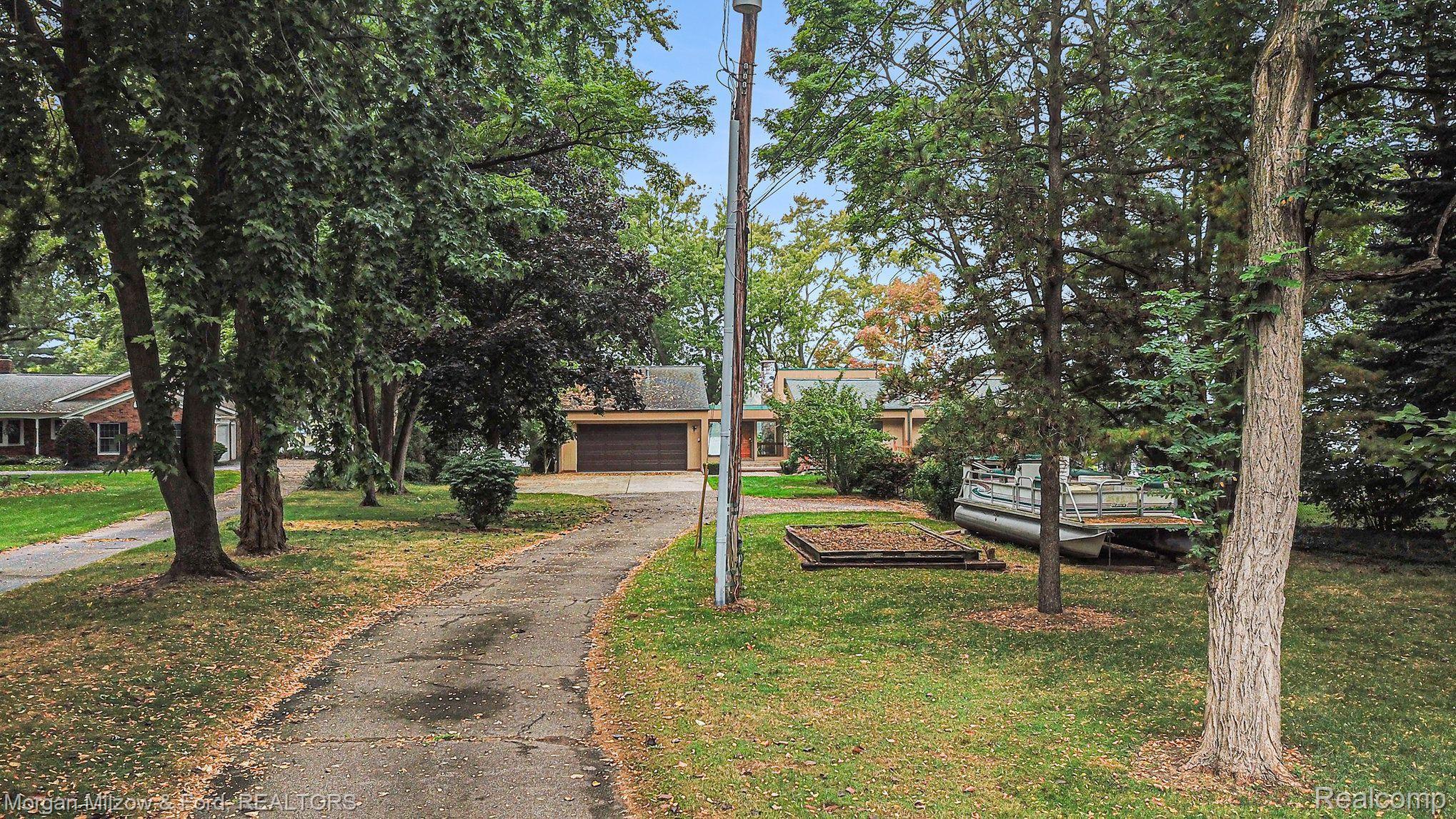 3815 Clintonville Road Waterford, MI 48329 - Photo 28 of 29 Gallery Image 28
