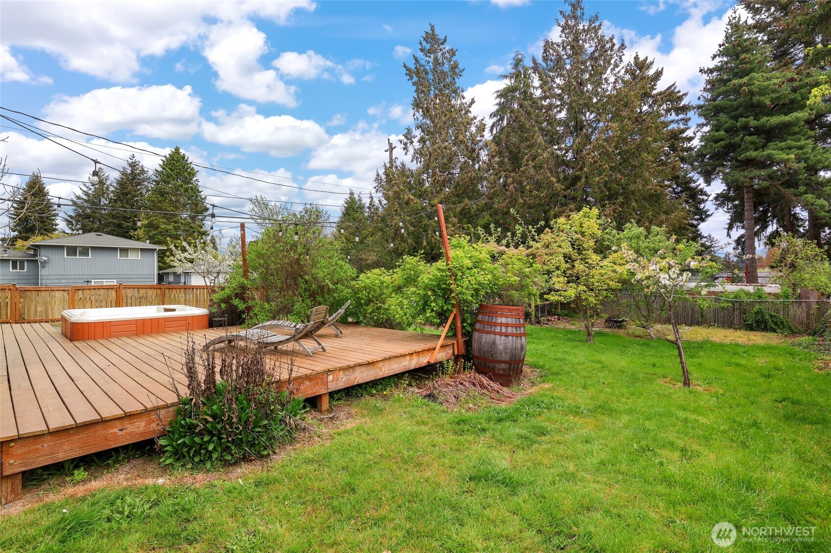 11406 12th Avenue Southwest Seattle, WA 98146 - Photo 26 of 30 a view of a backyard with swimming pool