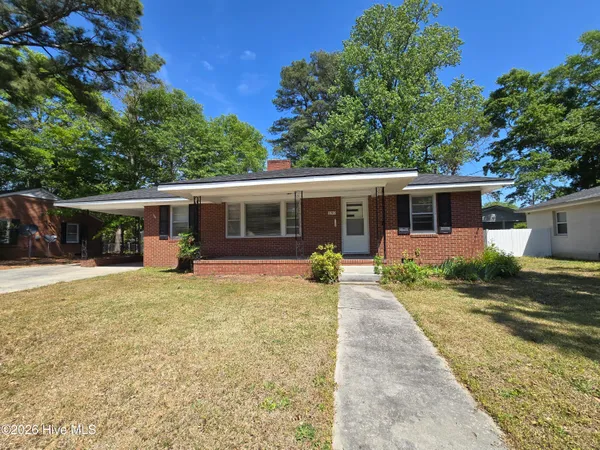 $1,500 | 2202 Jefferson Drive, Greenville, NC 27858