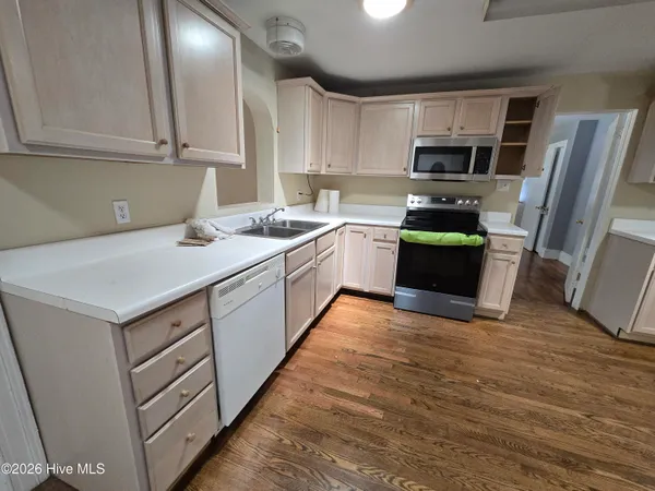 $1,500 | 2202 Jefferson Drive, Greenville, NC 27858