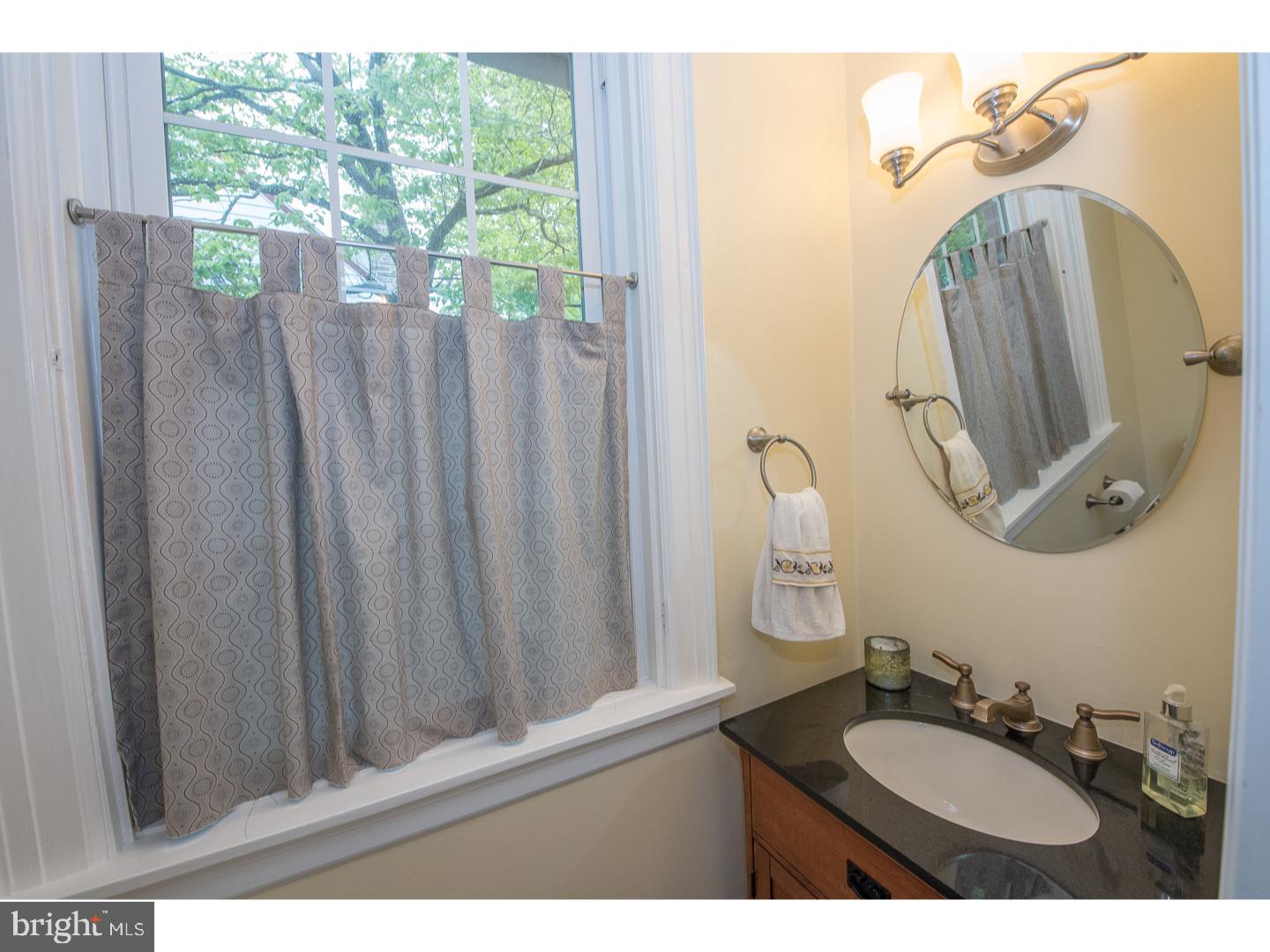 29 Colfax Road Havertown, PA 19083 - Photo 14 of 25 Bathroom