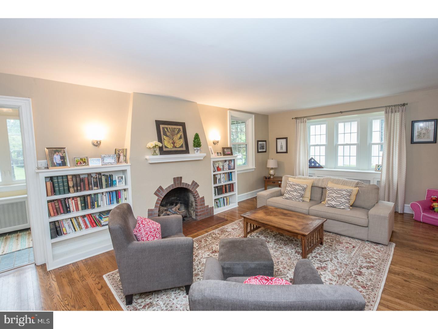29 Colfax Road Havertown, PA 19083 - Photo 4 of 25 Family Room