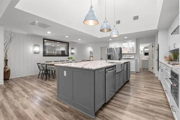 $1,350,000 | 1704 Silverside Drive, Grapevine, TX 76051