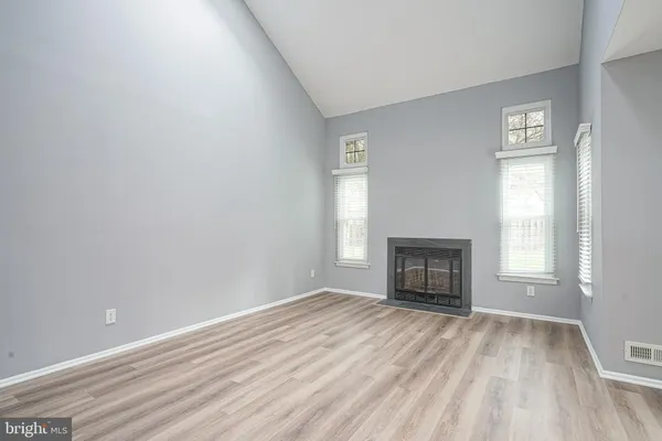 $2,900 | 401 Jamestown Court, Mount Laurel, NJ 08054