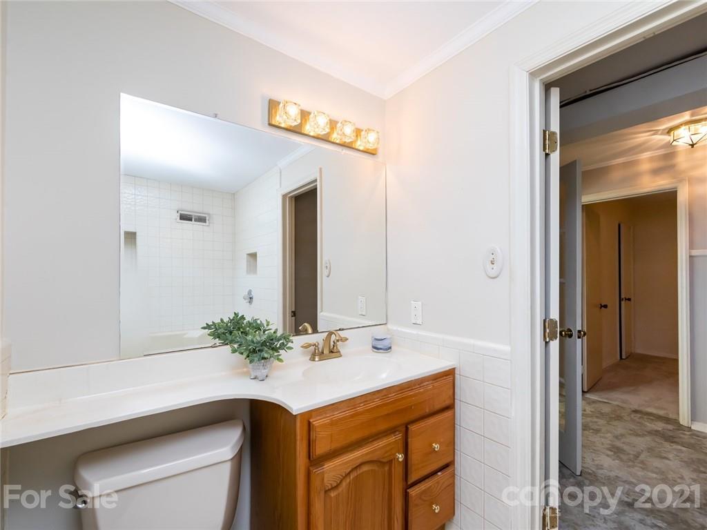 5128 Murrayhill Road Charlotte, NC 28210 - Photo 33 of 47 Gallery Image 33