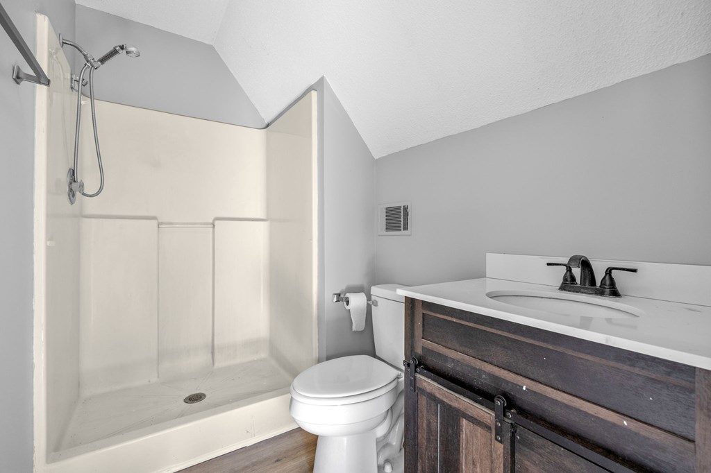 206 Bluff Road Greenwood, SC 29649 - Photo 15 of 39 Gallery Image 15