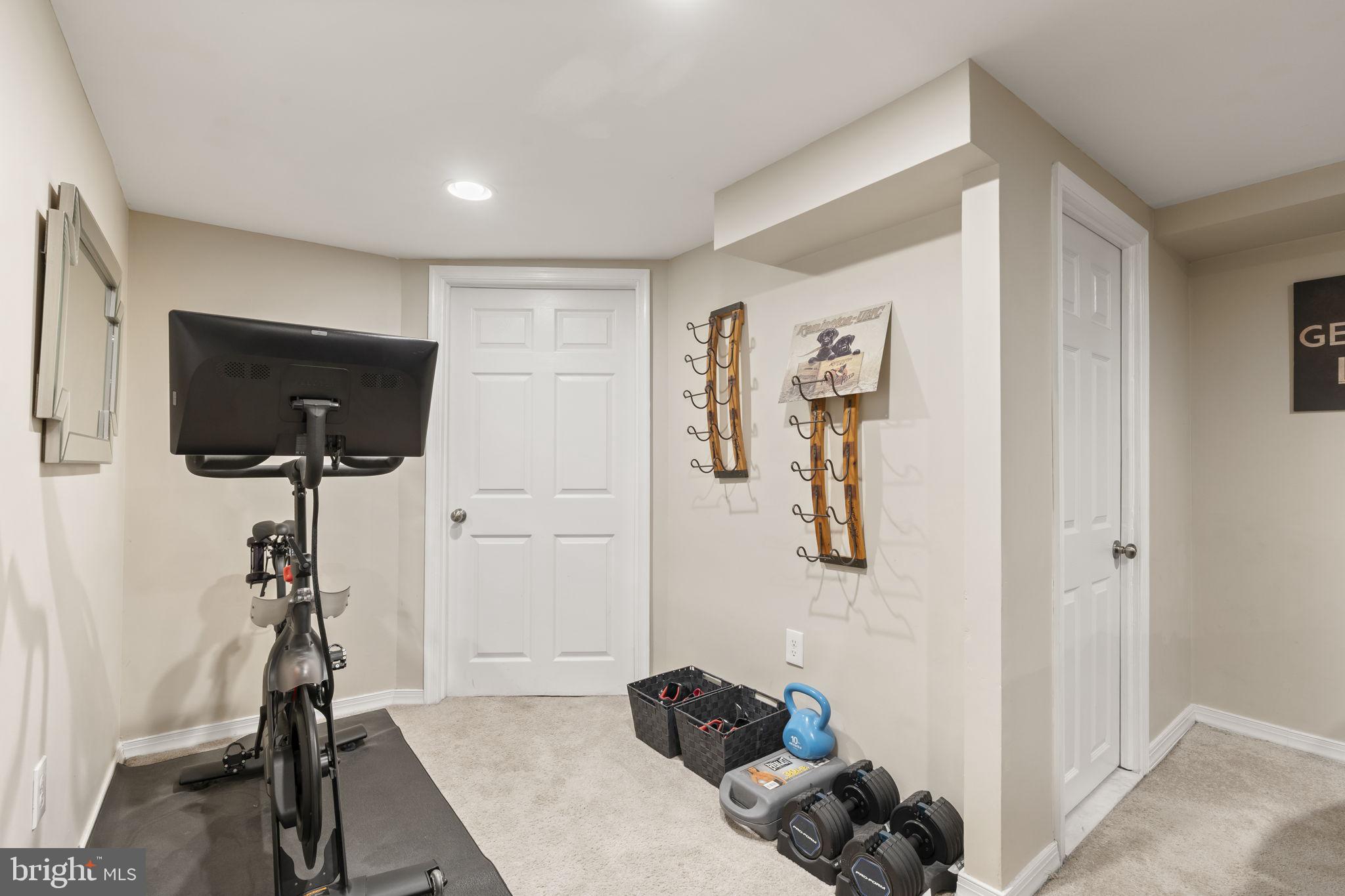 222 Wickford Road Havertown, PA 19083 - Photo 25 of 35