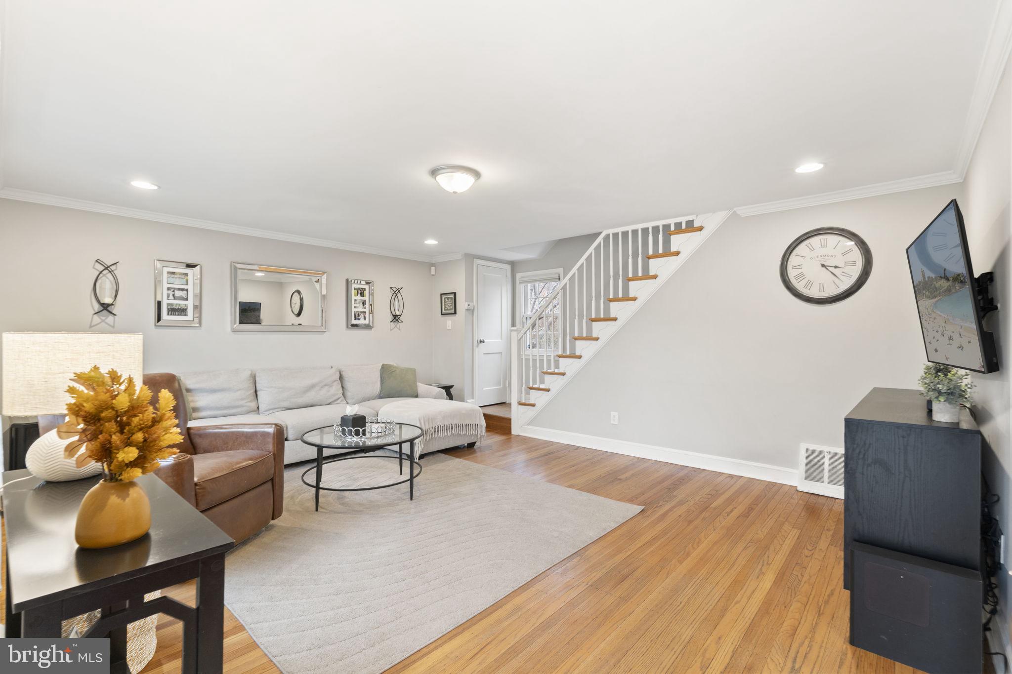 222 Wickford Road Havertown, PA 19083 - Photo 3 of 35