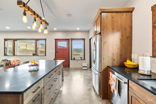 $659,000 | 2943 Clyde Road, Moscow, ID 83843