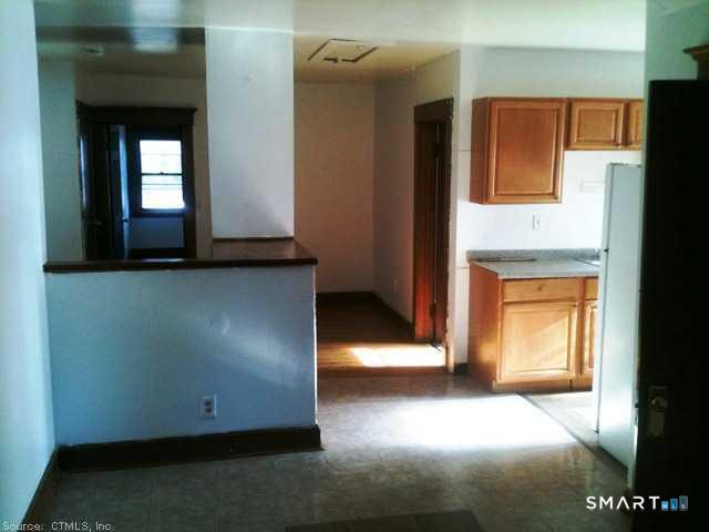 27 Blake Street New Haven, CT 06511 - Photo 13 of 15 3rd Floor