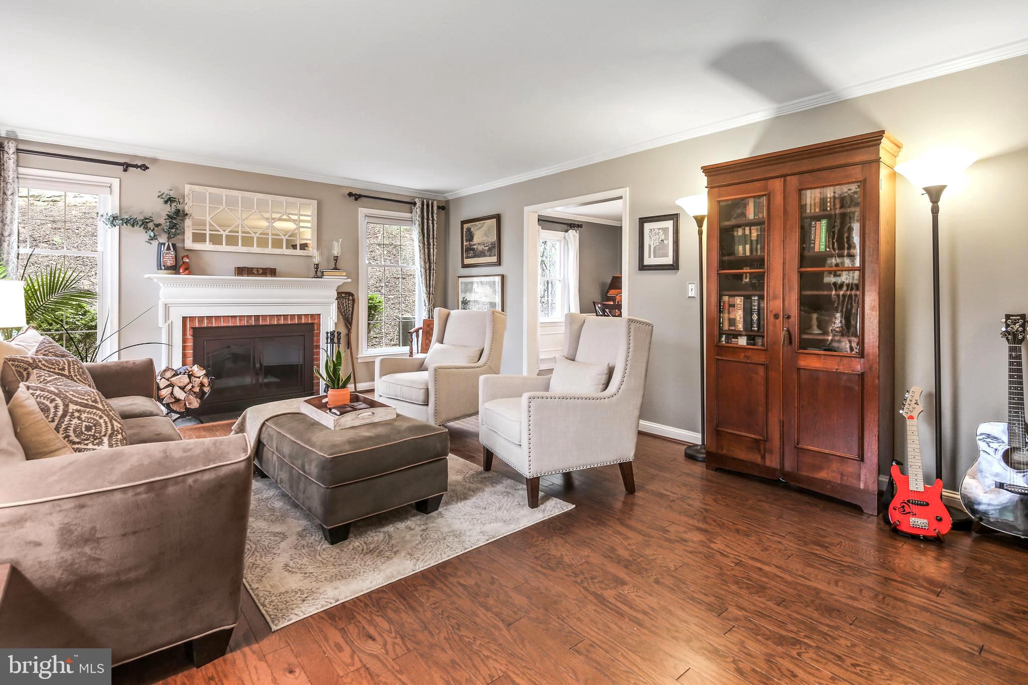 2205 Pot Spring Road Lutherville-Timonium, MD 21093 - Photo 5 of 46 Living Room