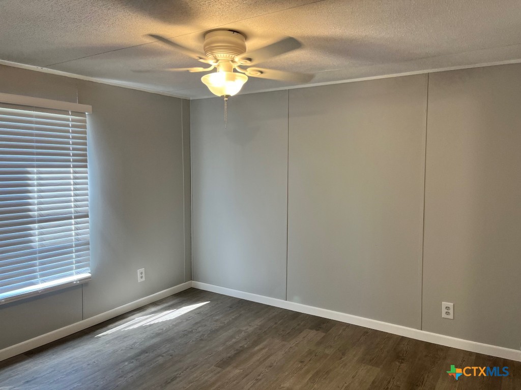 2887 Kemper City Road West Victoria, TX 77905 - Photo 5 of 9