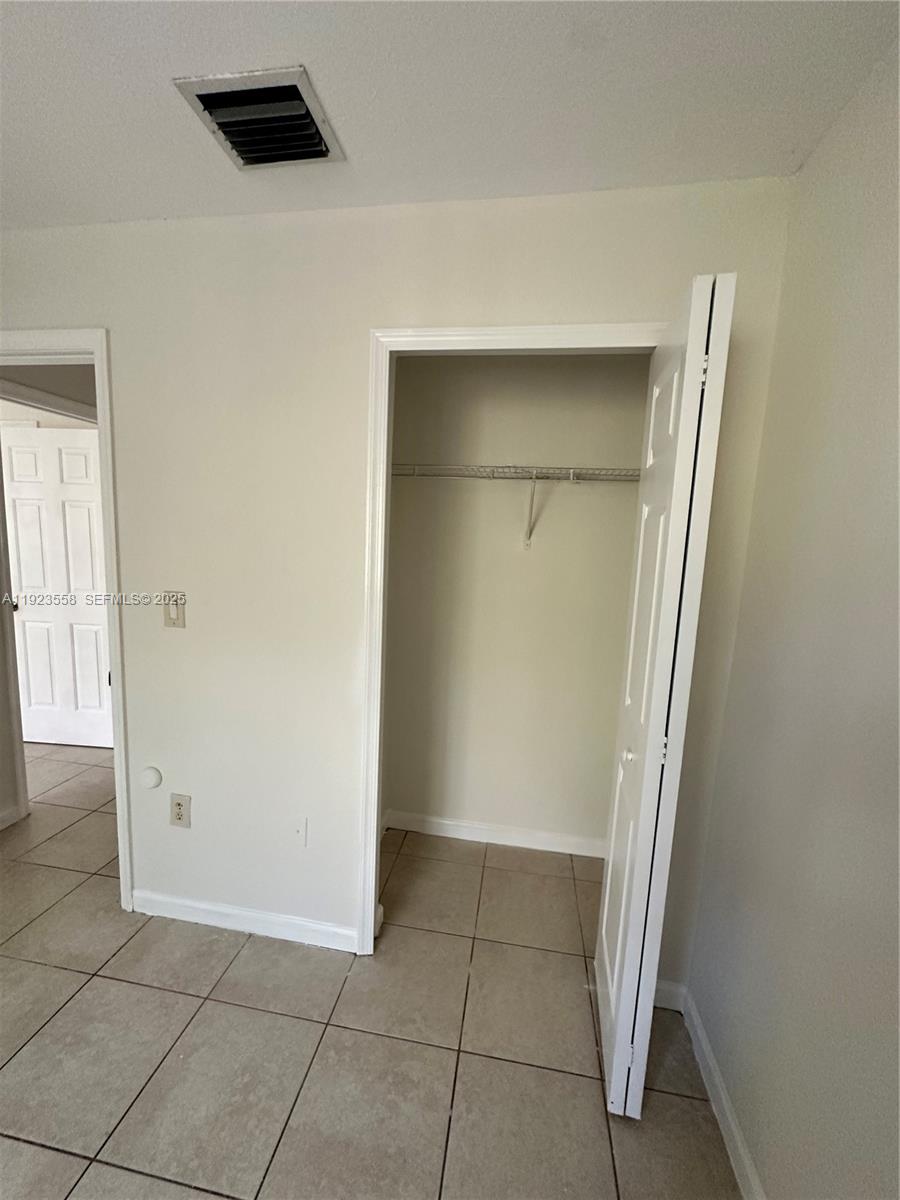 1529 Southeast 24th Court, Unit 233 Homestead, FL 33035 - Photo 18 of 35