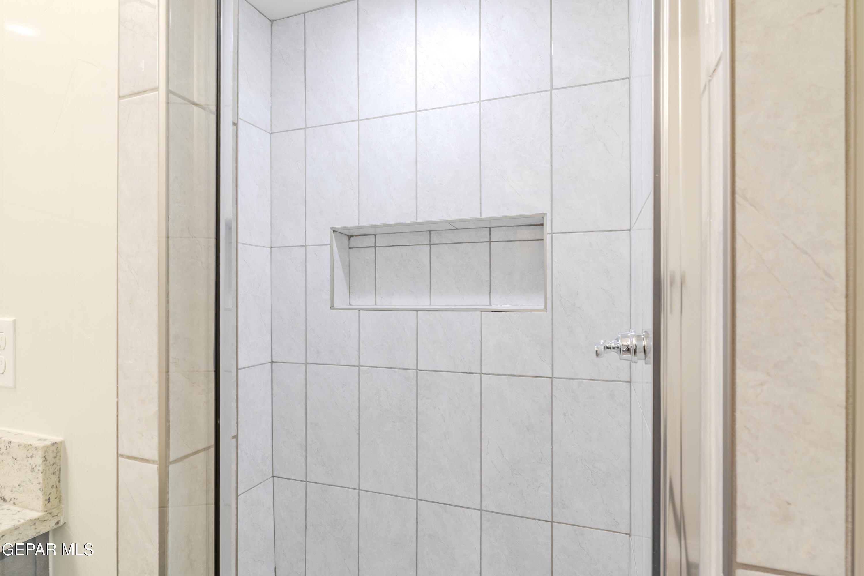 985 Barbara Avenue Socorro, TX 79927 - Photo 21 of 29 a view of a bathroom