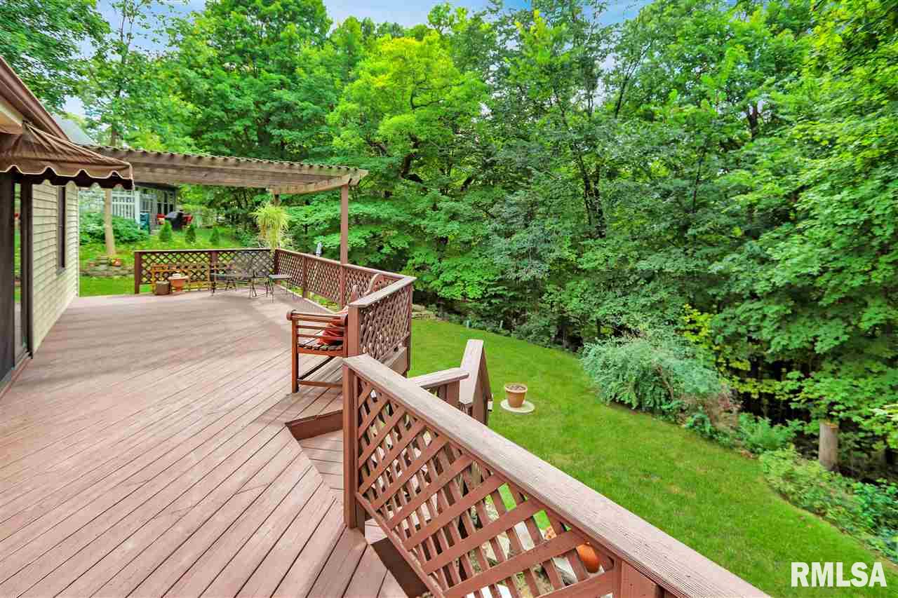 9309 North Northview Road Peoria, IL 61615 - Photo 5 of 36 Gallery Image 5