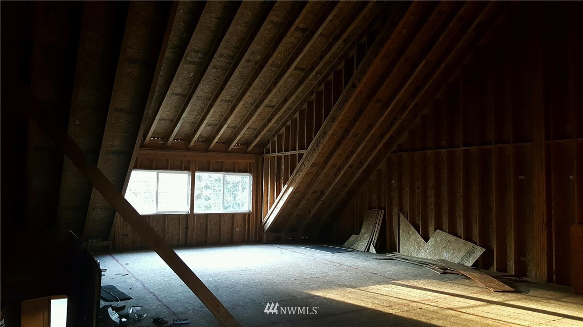 970 Retsil Road East Port Orchard, WA 98366 - Photo 4 of 24 Gallery Image 4