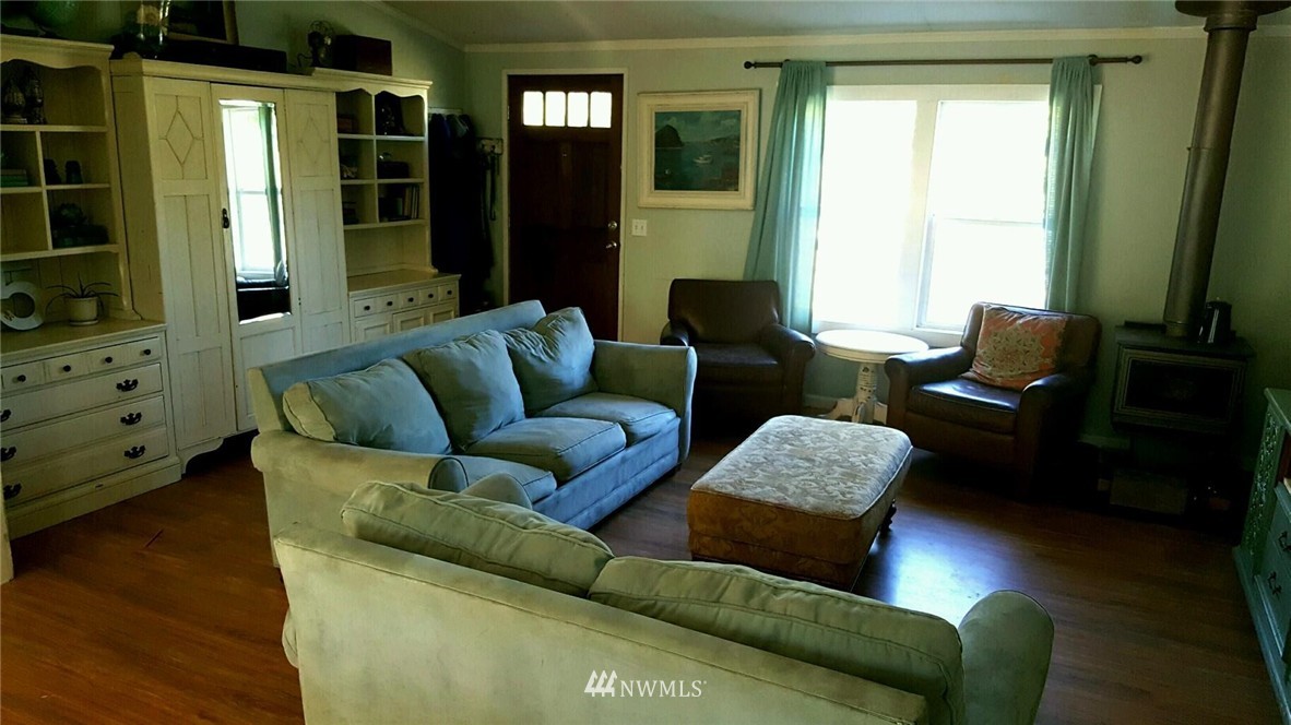 970 Retsil Road East Port Orchard, WA 98366 - Photo 6 of 24 Gallery Image 6