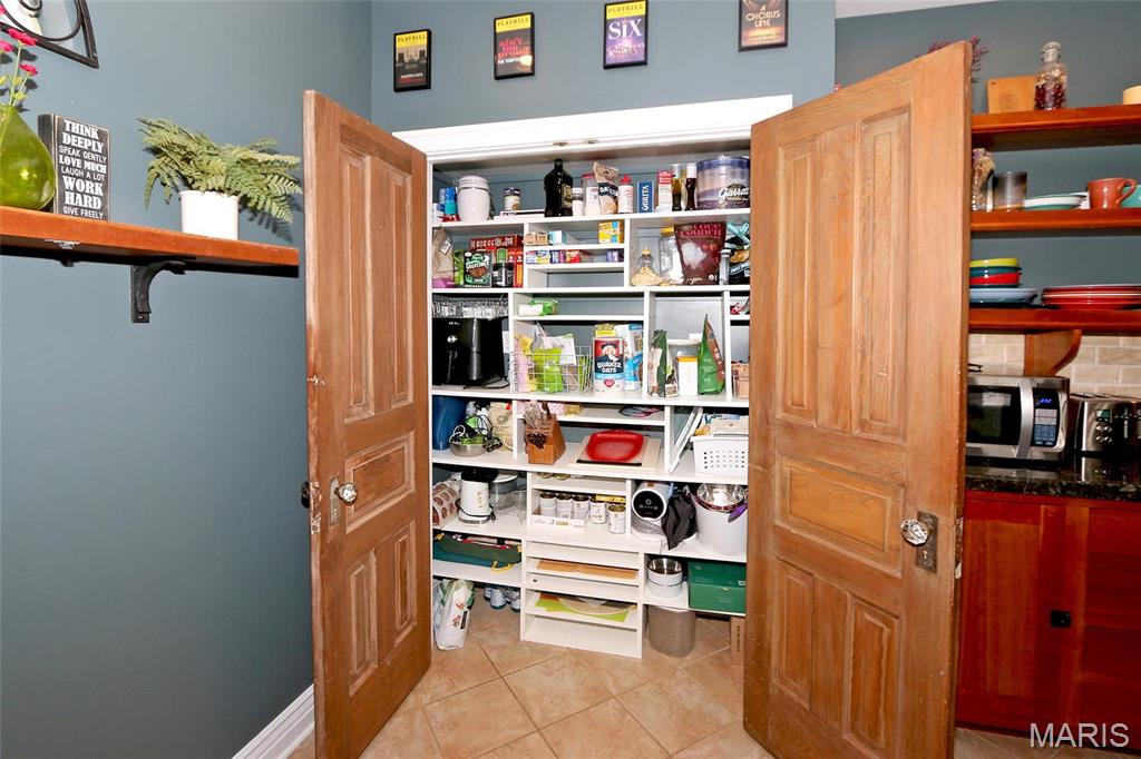 589 Wetherby Terrace Drive Ballwin, MO 63021 - Photo 11 of 43