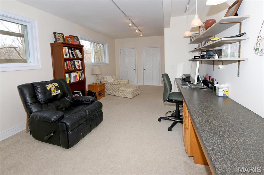 589 Wetherby Terrace Drive Ballwin, MO 63021 - Photo 31 of 43