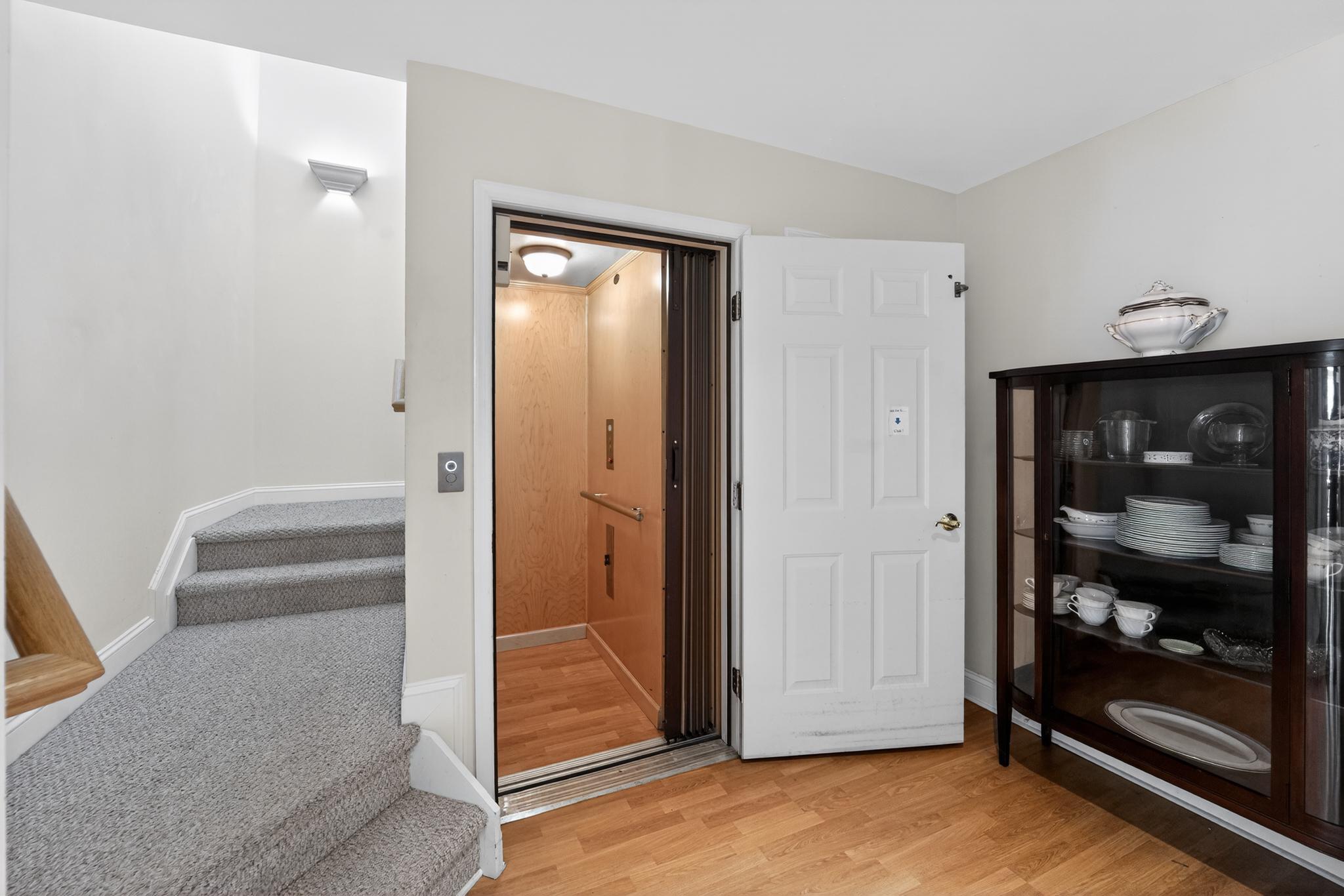 6 Hedge Row Road Princeton, NJ 08540 - Photo 18 of 32 Elevator