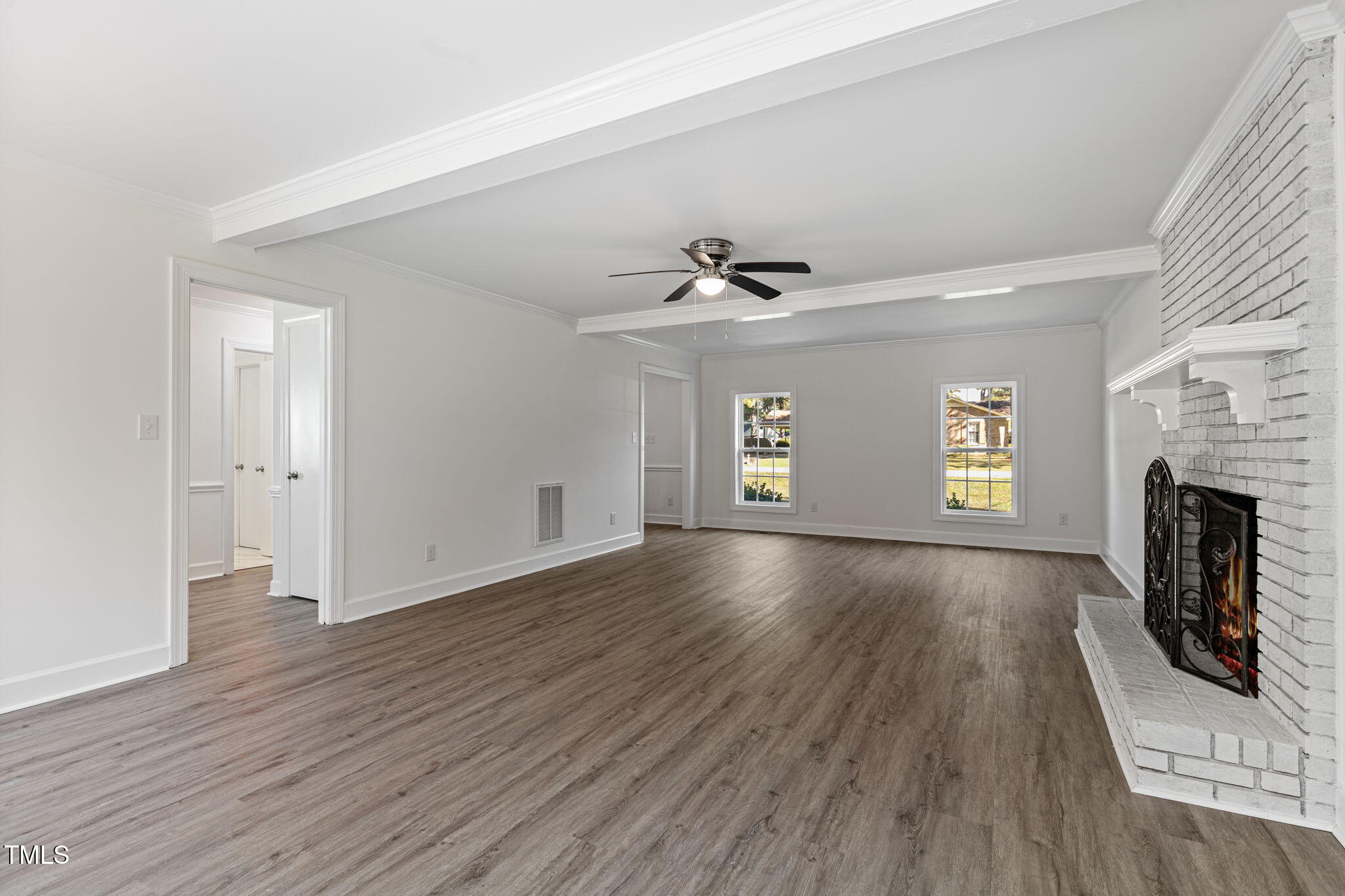 1006 Stoddard Road South Wilson, NC 27893 - Photo 7 of 40 Living Room 3