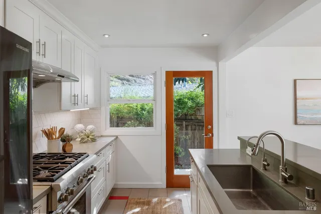 $1,275,000 | 40 Hacienda Court, San Rafael, CA 94901